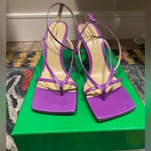 Bottega VENETA STRETCH STRAP SANDAL SZ38